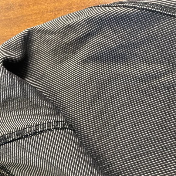 Lululemon Base Pace High-Rise Tight 25" Two-Tone Ribbed in Black / Gull Grey - Picture 6 of 9